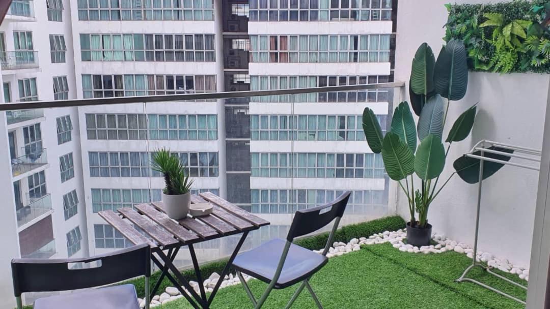 Regalia Suites With Infinity Pool Klcc By Staycation Homes Kuala Lumpur Ngoại thất bức ảnh
