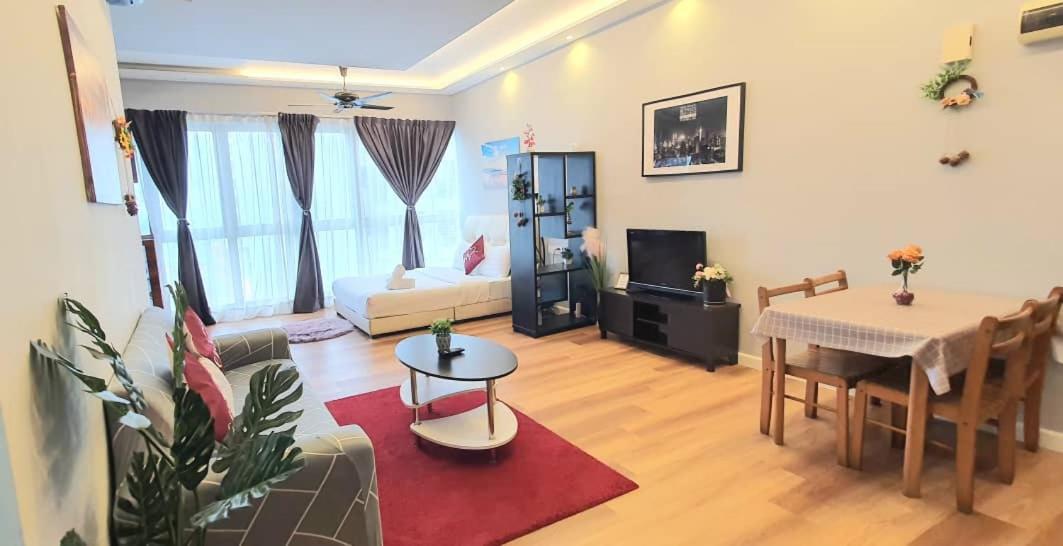 Regalia Suites With Infinity Pool Klcc By Staycation Homes Kuala Lumpur Ngoại thất bức ảnh