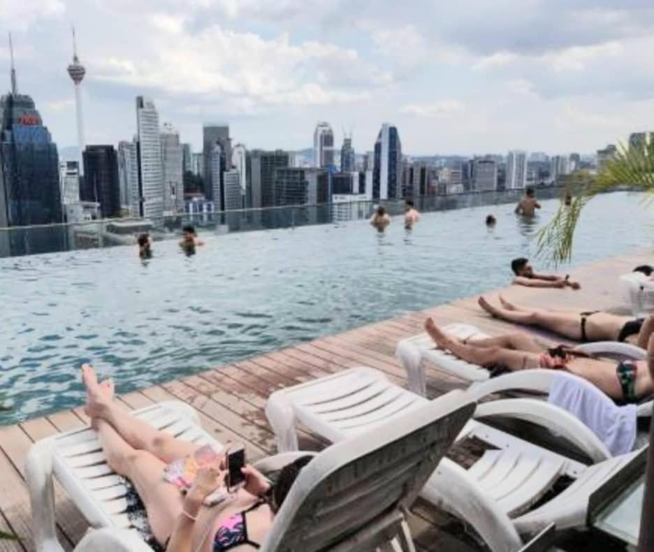 Regalia Suites With Infinity Pool Klcc By Staycation Homes Kuala Lumpur Ngoại thất bức ảnh