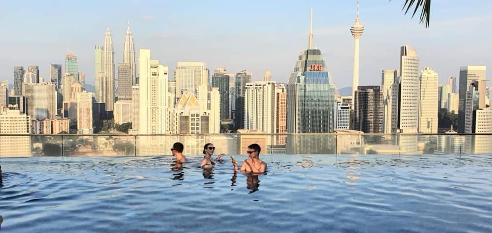 Regalia Suites With Infinity Pool Klcc By Staycation Homes Kuala Lumpur Ngoại thất bức ảnh