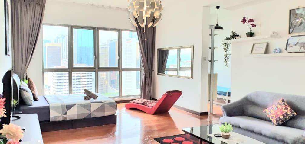 Regalia Suites With Infinity Pool Klcc By Staycation Homes Kuala Lumpur Ngoại thất bức ảnh